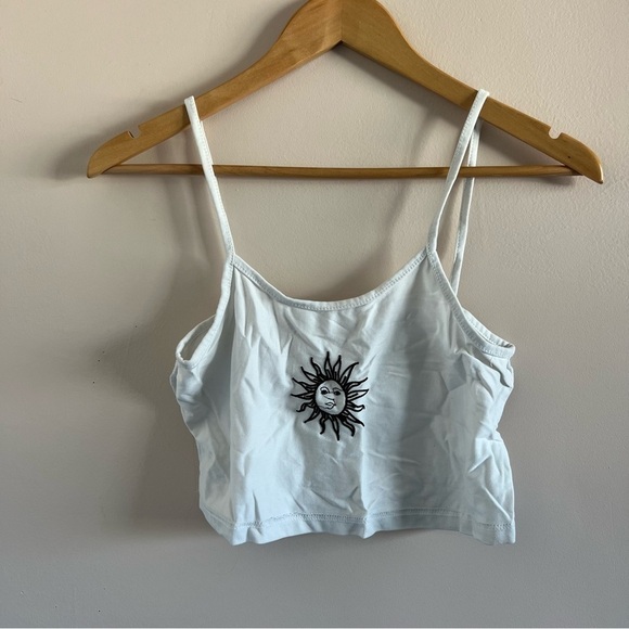 White Sun & Moon Crop Top – Medium, Soft & Breathable Tank - Picture 4 of 8